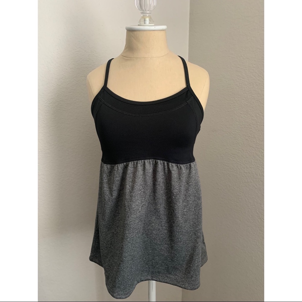 Two-tone workout tank